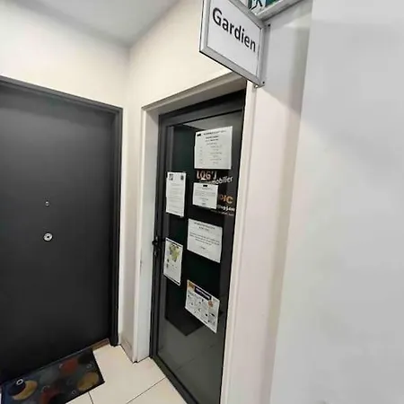 Apartment A Louer 2 Pieces A Rosny-sous- Bois *